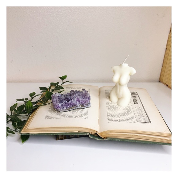 Moon Woman Goddess Body Soy Ritual Fall Candle - Picture 8 of 8